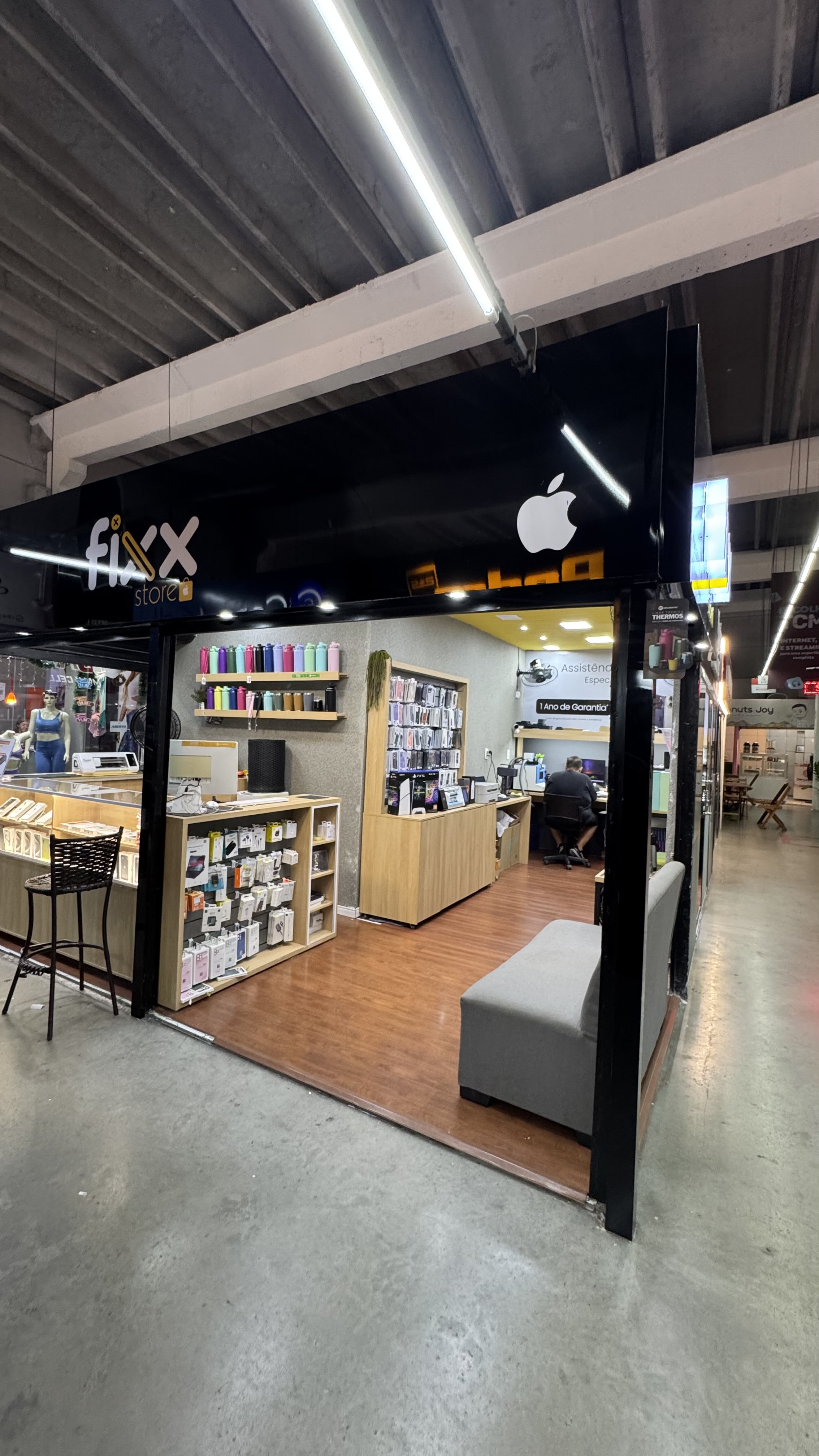 Fachada de Fixx Store