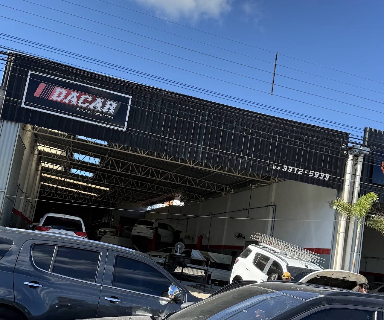 Fachada de Dacar Oficina Mecânica